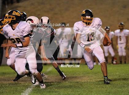 Thumbnail 2 in Delta vs Rio Vista (Bell Game) photogallery.