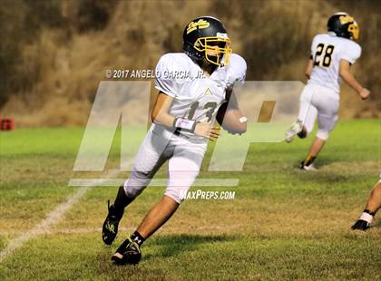 Thumbnail 2 in Delta vs Rio Vista (Bell Game) photogallery.