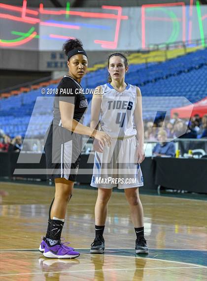 Thumbnail 2 in Garfield vs. Gig Harbor (WIAA 3A Final)  photogallery.