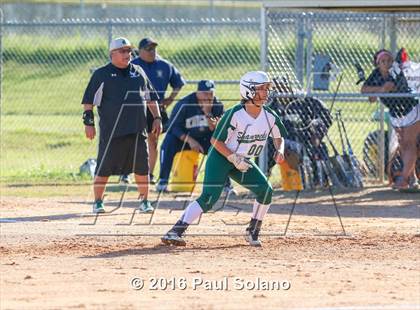 Thumbnail 3 in Incarnate Word @ Holy Cross photogallery.