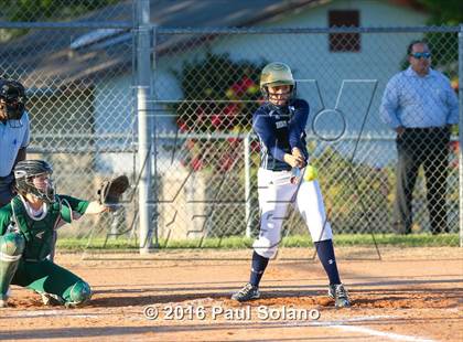 Thumbnail 2 in Incarnate Word @ Holy Cross photogallery.