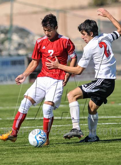 Thumbnail 2 in Roswell vs. Albuquerque Academy photogallery.