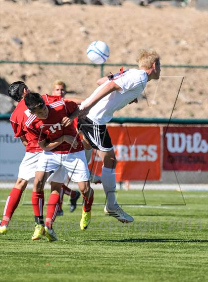 Thumbnail 2 in Roswell vs. Albuquerque Academy photogallery.