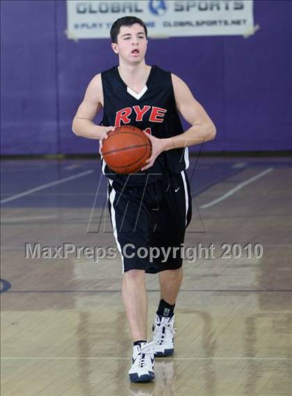 Thumbnail 1 in Harrison vs. Rye photogallery.