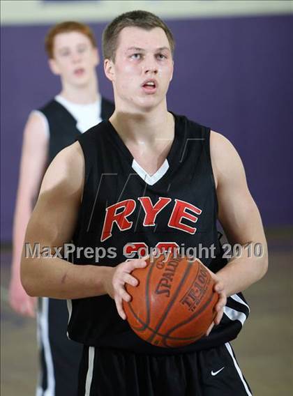 Thumbnail 3 in Harrison vs. Rye photogallery.