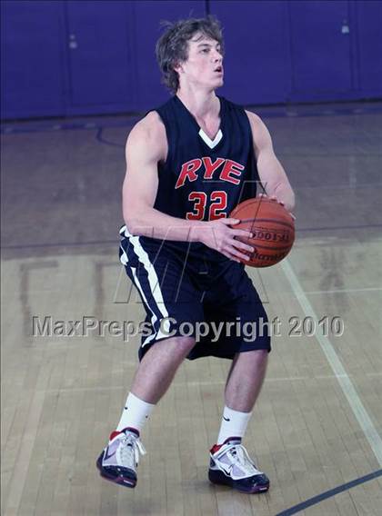 Thumbnail 1 in Harrison vs. Rye photogallery.