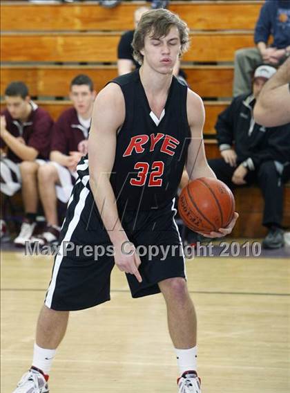 Thumbnail 1 in Harrison vs. Rye photogallery.