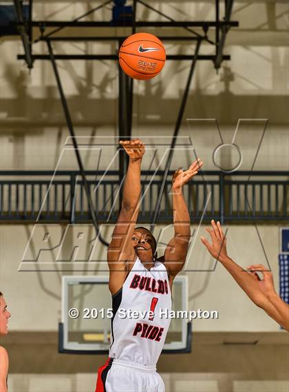 Thumbnail 1 in North Gwinnett vs. Christ School (Hilton Invitational) photogallery.
