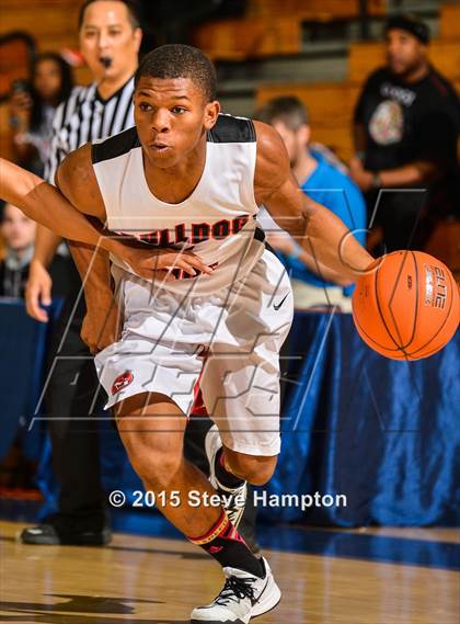 Thumbnail 2 in North Gwinnett vs. Christ School (Hilton Invitational) photogallery.