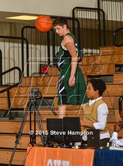 Thumbnail 1 in North Gwinnett vs. Christ School (Hilton Invitational) photogallery.