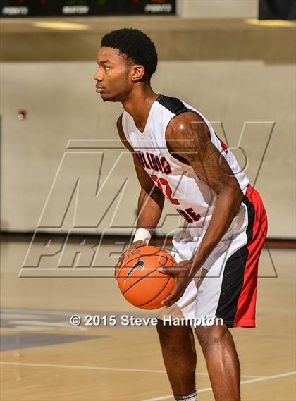 Thumbnail 1 in North Gwinnett vs. Christ School (Hilton Invitational) photogallery.