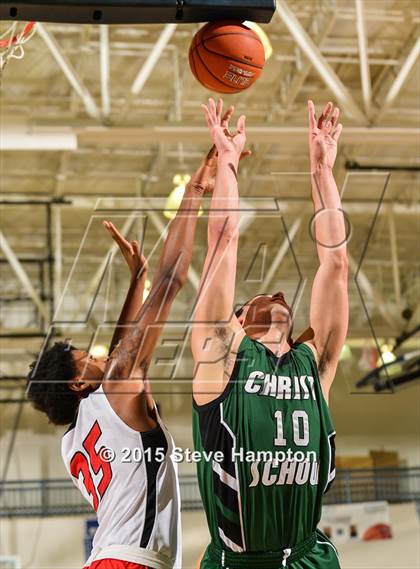 Thumbnail 1 in North Gwinnett vs. Christ School (Hilton Invitational) photogallery.