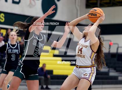 Thumbnail 1 in Sunnyslope vs Salpointe Catholic (3rd Annual Feast Mode Thanksgiving Tournament) photogallery.