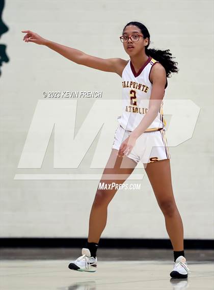 Thumbnail 2 in Sunnyslope vs Salpointe Catholic (3rd Annual Feast Mode Thanksgiving Tournament) photogallery.