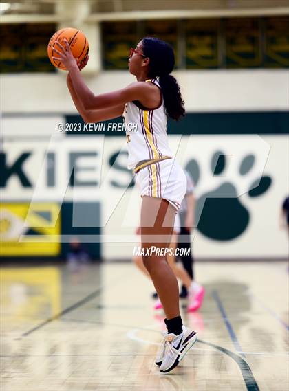 Thumbnail 1 in Sunnyslope vs Salpointe Catholic (3rd Annual Feast Mode Thanksgiving Tournament) photogallery.