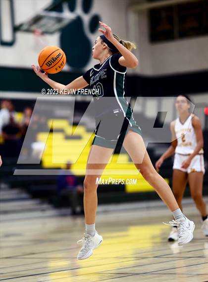 Thumbnail 2 in Sunnyslope vs Salpointe Catholic (3rd Annual Feast Mode Thanksgiving Tournament) photogallery.