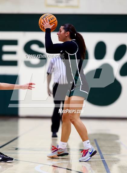 Thumbnail 1 in Sunnyslope vs Salpointe Catholic (3rd Annual Feast Mode Thanksgiving Tournament) photogallery.
