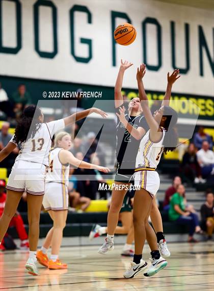 Thumbnail 1 in Sunnyslope vs Salpointe Catholic (3rd Annual Feast Mode Thanksgiving Tournament) photogallery.