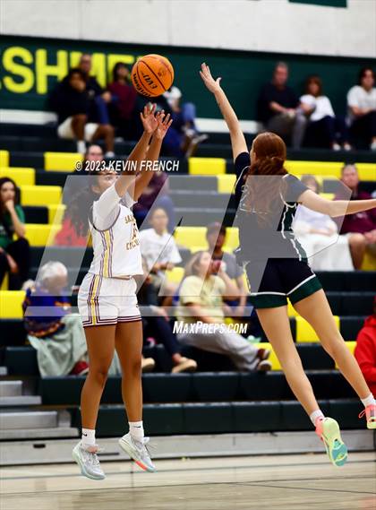 Thumbnail 2 in Sunnyslope vs Salpointe Catholic (3rd Annual Feast Mode Thanksgiving Tournament) photogallery.