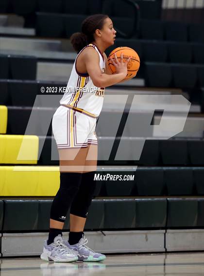 Thumbnail 1 in Sunnyslope vs Salpointe Catholic (3rd Annual Feast Mode Thanksgiving Tournament) photogallery.