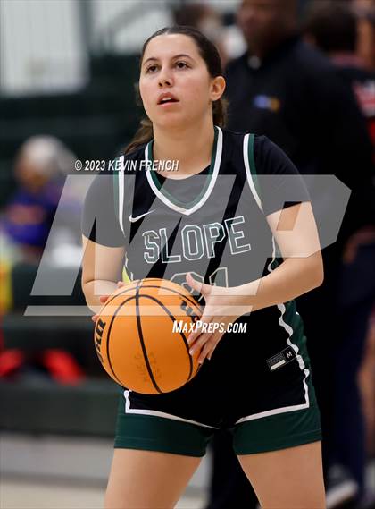 Thumbnail 1 in Sunnyslope vs Salpointe Catholic (3rd Annual Feast Mode Thanksgiving Tournament) photogallery.