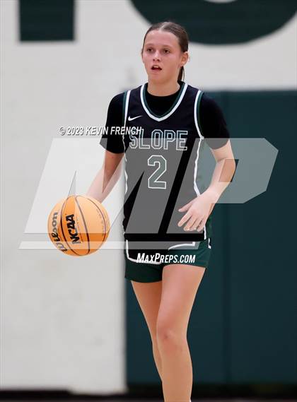 Thumbnail 2 in Sunnyslope vs Salpointe Catholic (3rd Annual Feast Mode Thanksgiving Tournament) photogallery.
