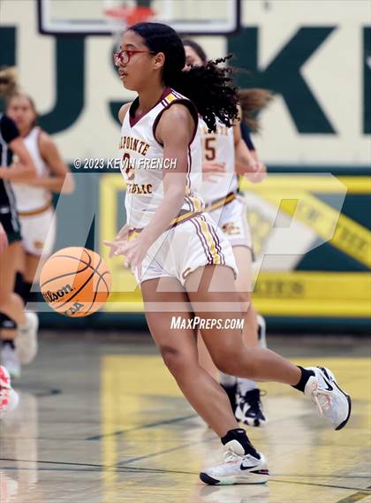 Thumbnail 2 in Sunnyslope vs Salpointe Catholic (3rd Annual Feast Mode Thanksgiving Tournament) photogallery.