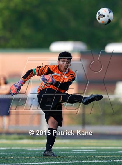 Thumbnail 3 in Washington-Lee @ Falls Church photogallery.