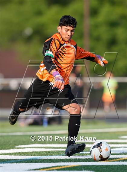 Thumbnail 3 in Washington-Lee @ Falls Church photogallery.