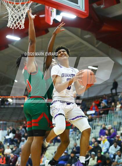 Thumbnail 2 in Ben Davis vs. Lawrence North photogallery.