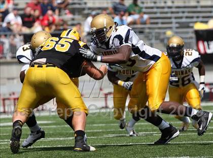 Thumbnail 1 in Upper Arlington vs. Aquinas (Kirk Herbstreit Varsity Football Series) photogallery.