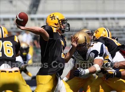 Thumbnail 2 in Upper Arlington vs. Aquinas (Kirk Herbstreit Varsity Football Series) photogallery.
