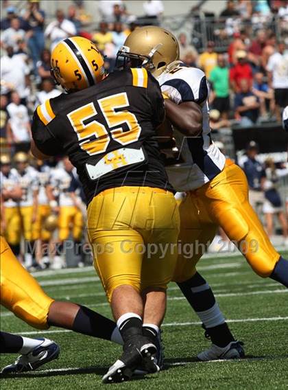 Thumbnail 1 in Upper Arlington vs. Aquinas (Kirk Herbstreit Varsity Football Series) photogallery.
