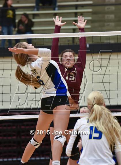 Thumbnail 1 in Tivy vs. Rouse (NEISD Tournament) photogallery.