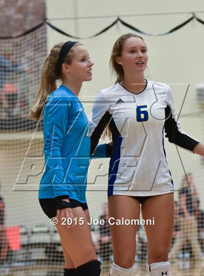 Thumbnail 3 in Tivy vs. Rouse (NEISD Tournament) photogallery.