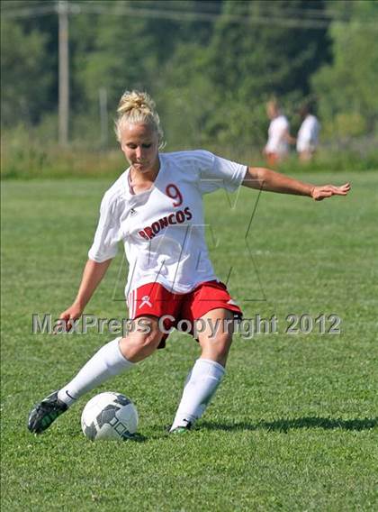 Thumbnail 3 in Bella Vista vs. Granite Bay (CIF SJS D2 Quarterfinal)  photogallery.