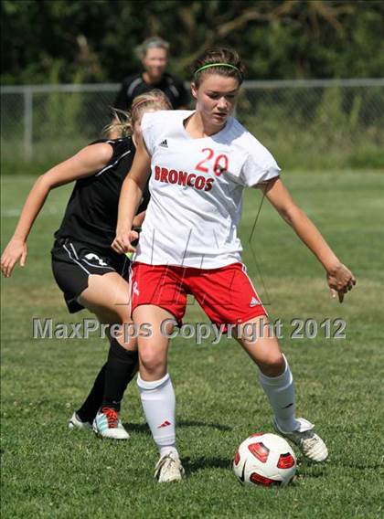 Thumbnail 2 in Bella Vista vs. Granite Bay (CIF SJS D2 Quarterfinal)  photogallery.
