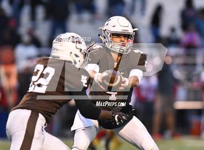 Thumbnail 1 in Thornton Fractional South @ Chicago Mt. Carmel (IHSA 7A 1st Round Playoff) photogallery.