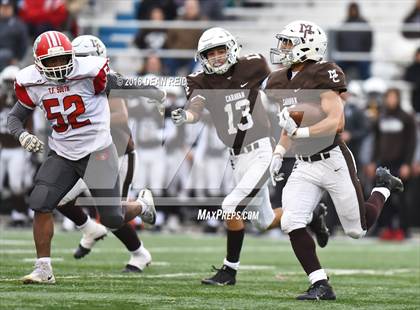 Thumbnail 1 in Thornton Fractional South @ Chicago Mt. Carmel (IHSA 7A 1st Round Playoff) photogallery.