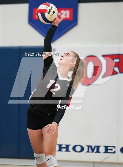 Thumbnail 2 in Mogollon @ Rock Point (AIA 1A Semifinal) photogallery.