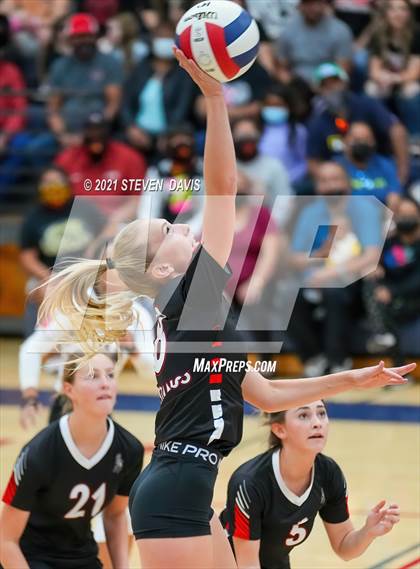 Thumbnail 1 in Mogollon @ Rock Point (AIA 1A Semifinal) photogallery.