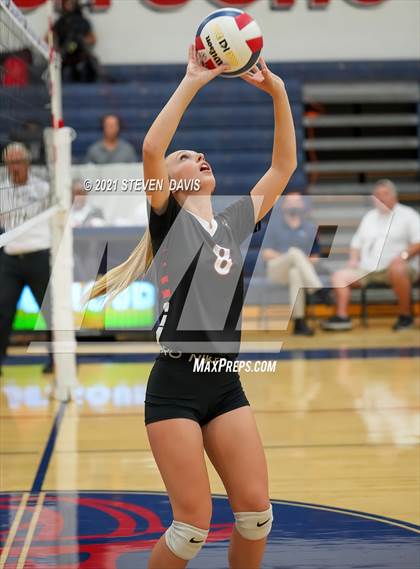 Thumbnail 2 in Mogollon @ Rock Point (AIA 1A Semifinal) photogallery.