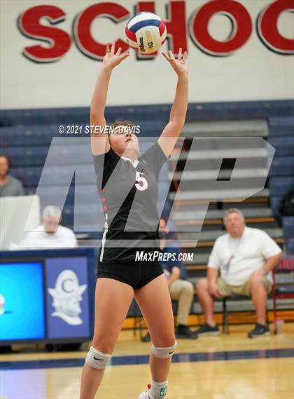 Thumbnail 2 in Mogollon @ Rock Point (AIA 1A Semifinal) photogallery.