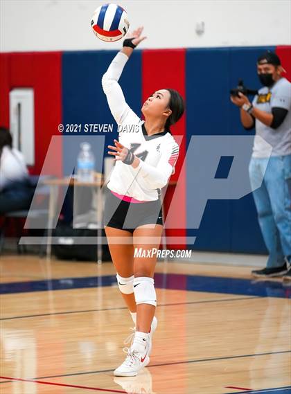 Thumbnail 3 in Mogollon @ Rock Point (AIA 1A Semifinal) photogallery.