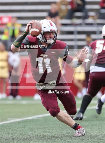 Thumbnail 2 in Curtis vs. Union photogallery.