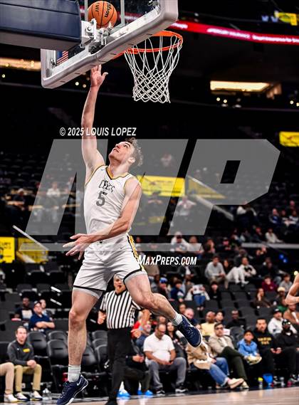 Thumbnail 1 in Crespi vs. Bishop Alemany (Trinity-Mission League Showcase) photogallery.