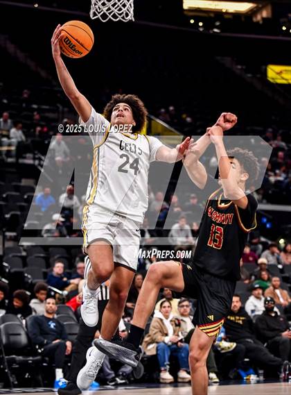 Thumbnail 3 in Crespi vs. Bishop Alemany (Trinity-Mission League Showcase) photogallery.