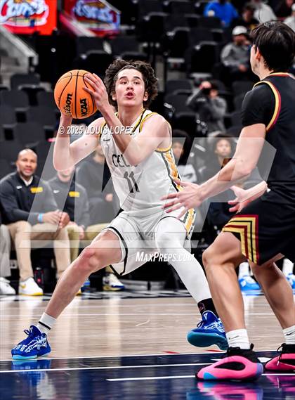 Thumbnail 3 in Crespi vs. Bishop Alemany (Trinity-Mission League Showcase) photogallery.
