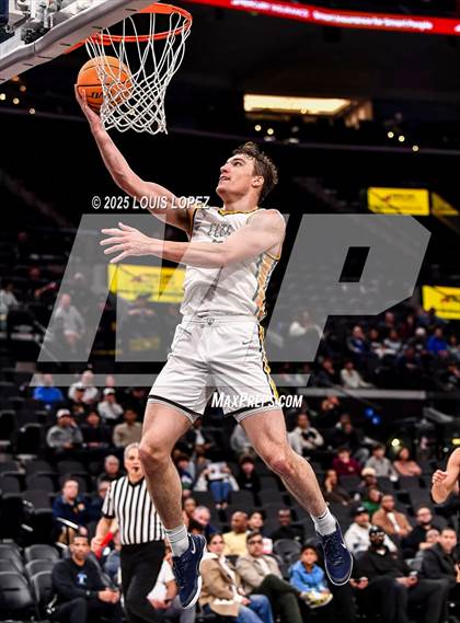 Thumbnail 3 in Crespi vs. Bishop Alemany (Trinity-Mission League Showcase) photogallery.