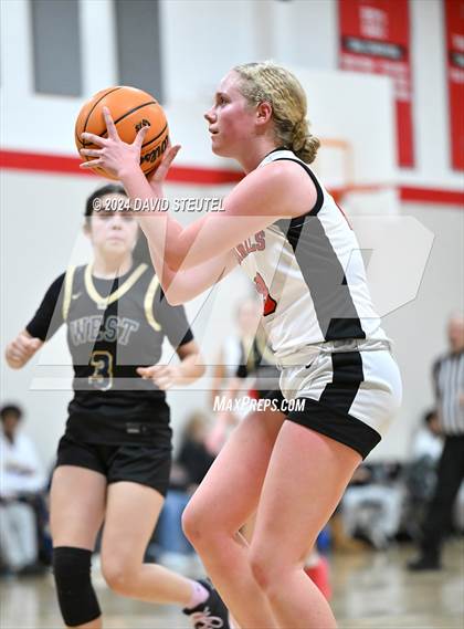 Thumbnail 2 in West vs. Woodland Christian (Sac Adventist Holiday Invitational) photogallery.